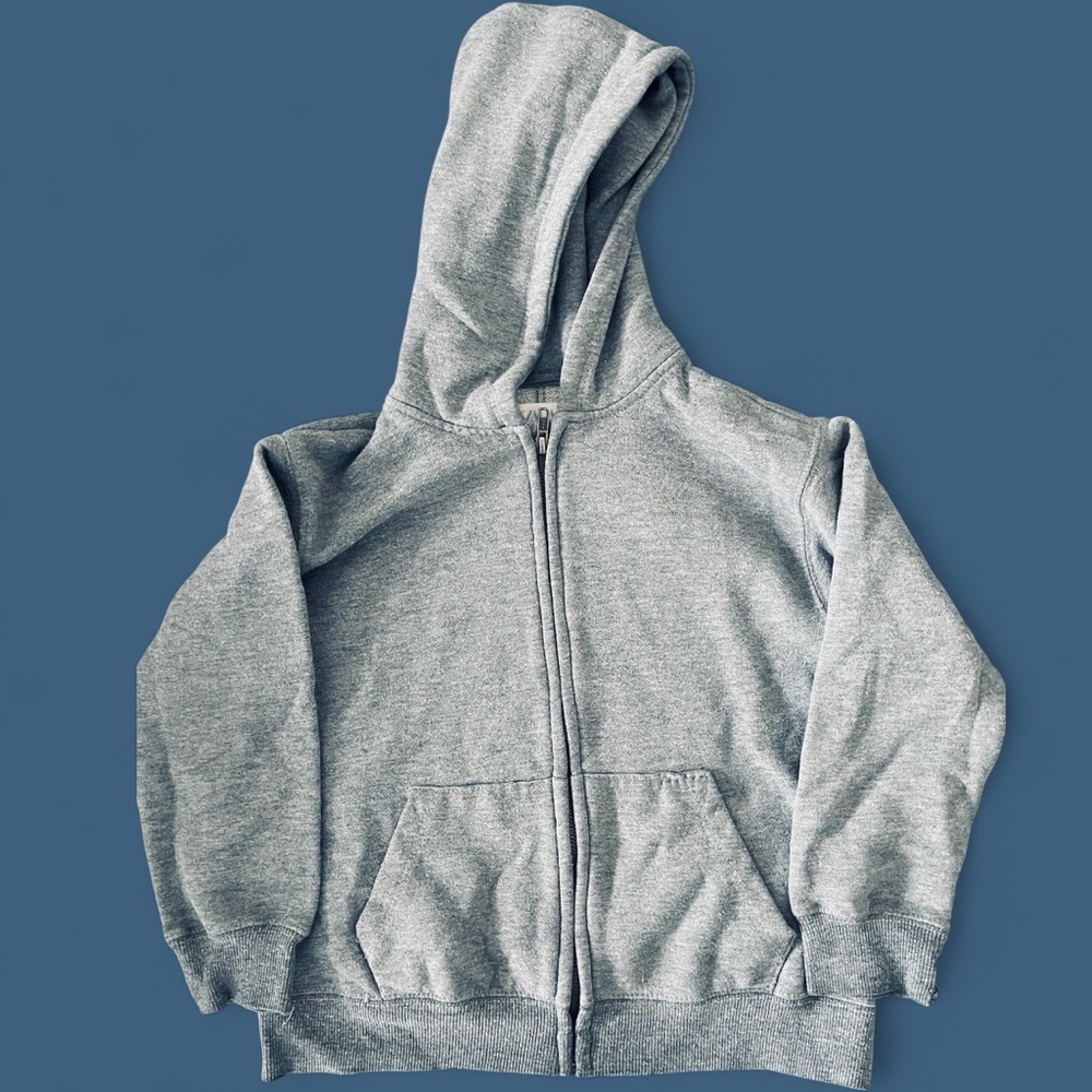 ZARA HOODED SWEATSHIRT WITH ZIP
Size 8